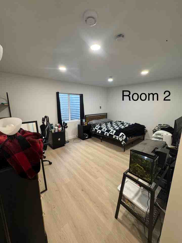 1989 E Chickadee Dr - Photo 7 of 9