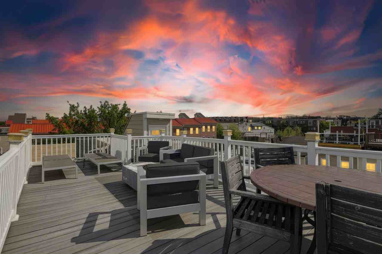 2725 Fait Ave - Photo 2 of 29