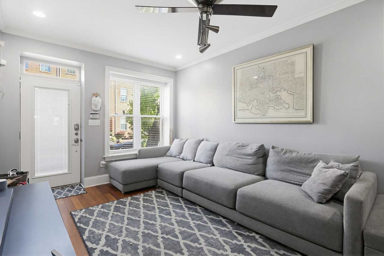 2725 Fait Ave - Photo 7 of 29