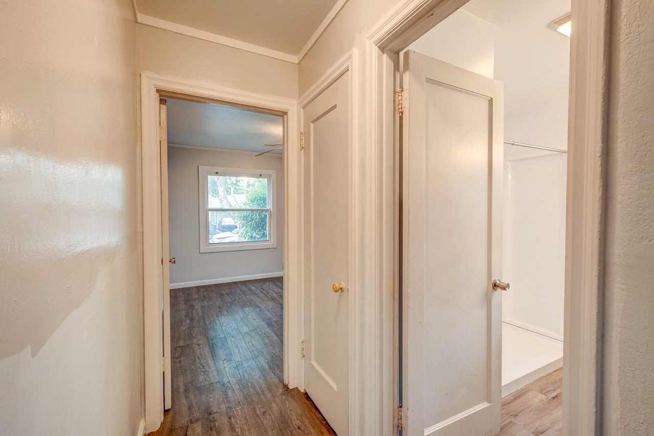 566 Russell St #NA - Photo 2 of 14