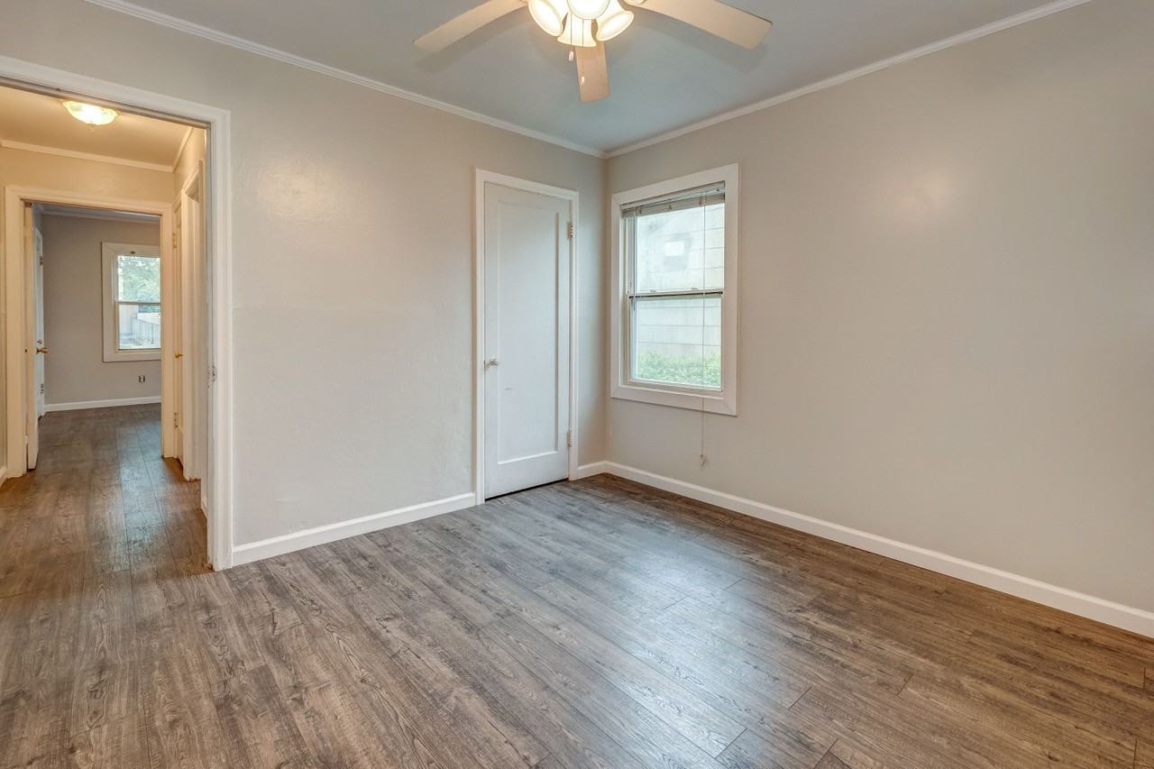 566 Russell St #NA - Photo 6 of 14