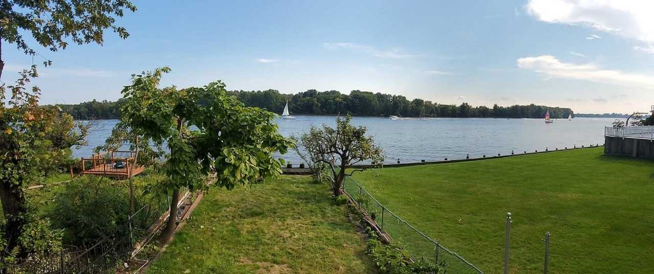 502 Radcliffe St #4 - Photo 2 of 16