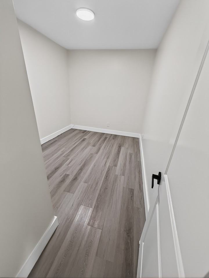 112 Milford Ave #A - Photo 4 of 7