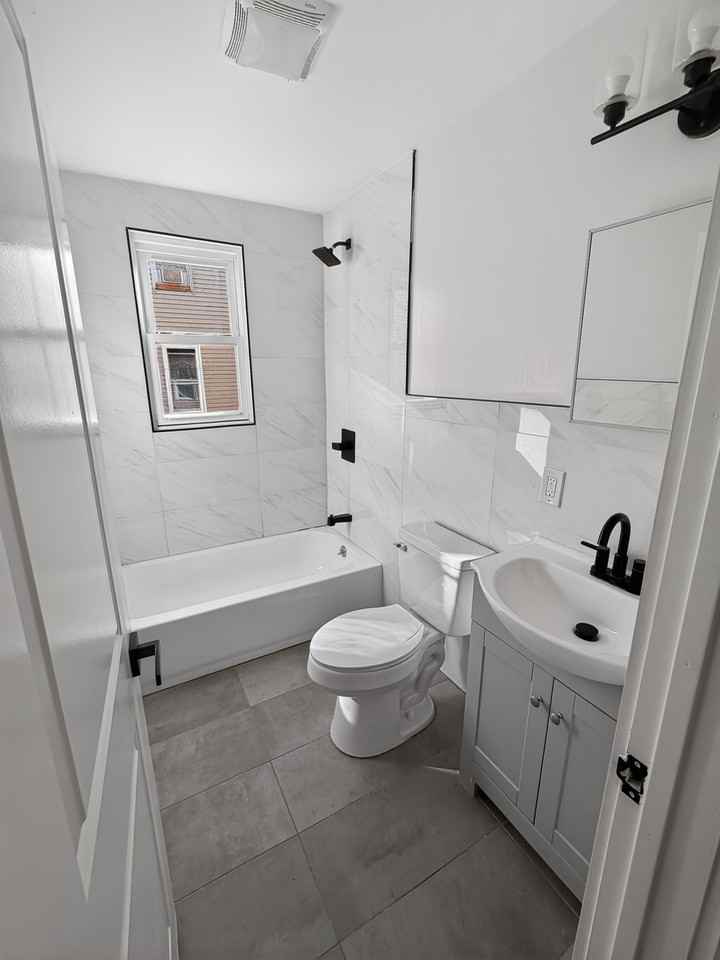 112 Milford Ave #A - Photo 7 of 7