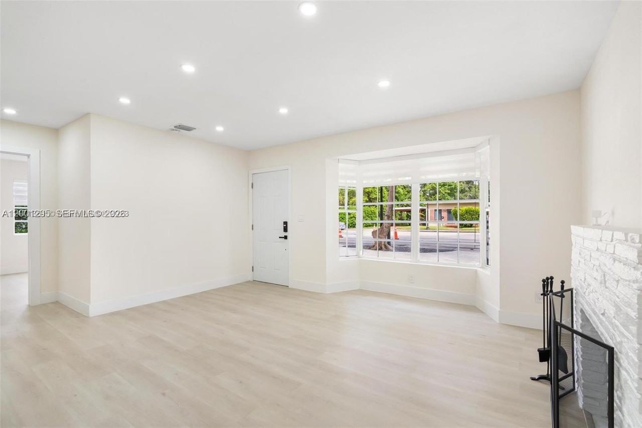 212 Nw 103rd St #NA - Photo 6 of 24