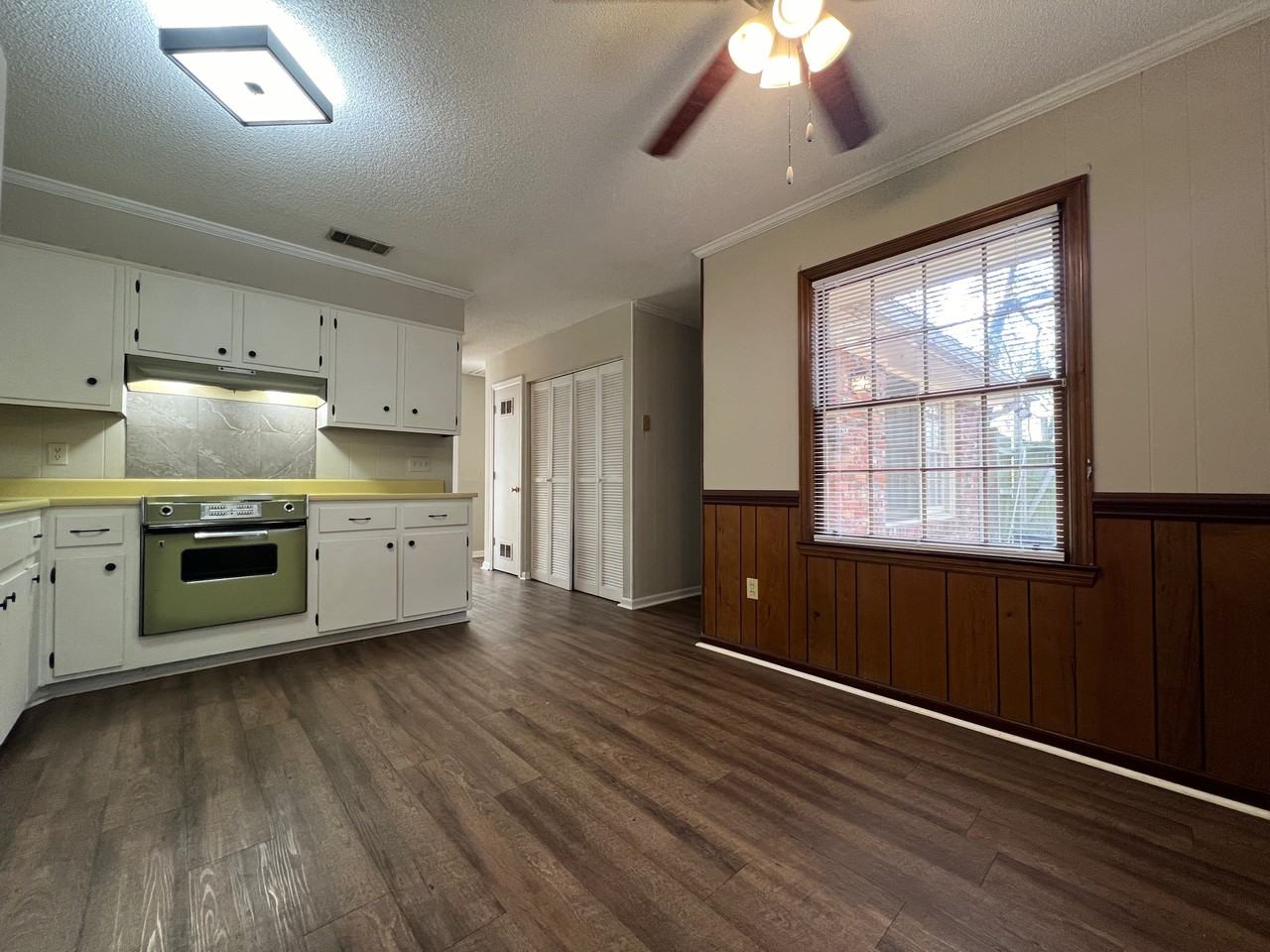 210 Henderson St #210B - Photo 4 of 6