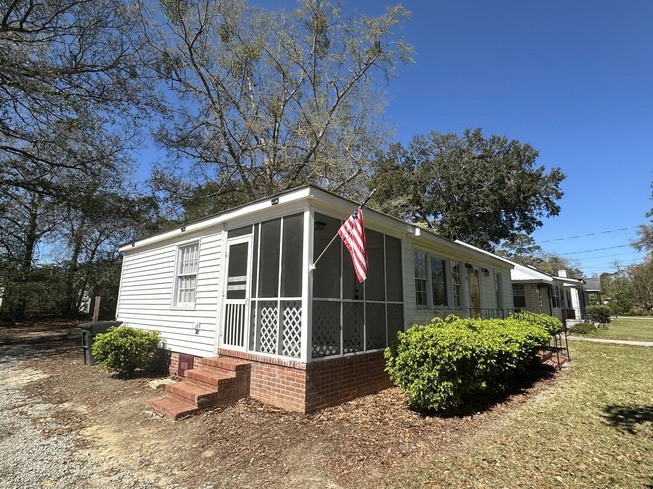 25 Carmel Dr #NA - Photo 2 of 10