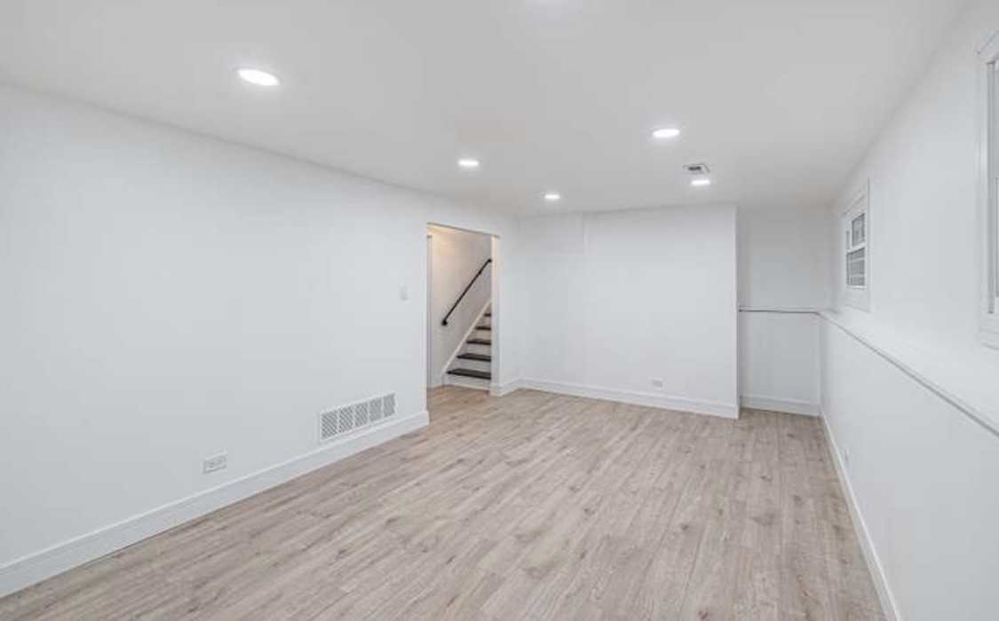 7970 Ramsgate Cir N #NA - Photo 4 of 9