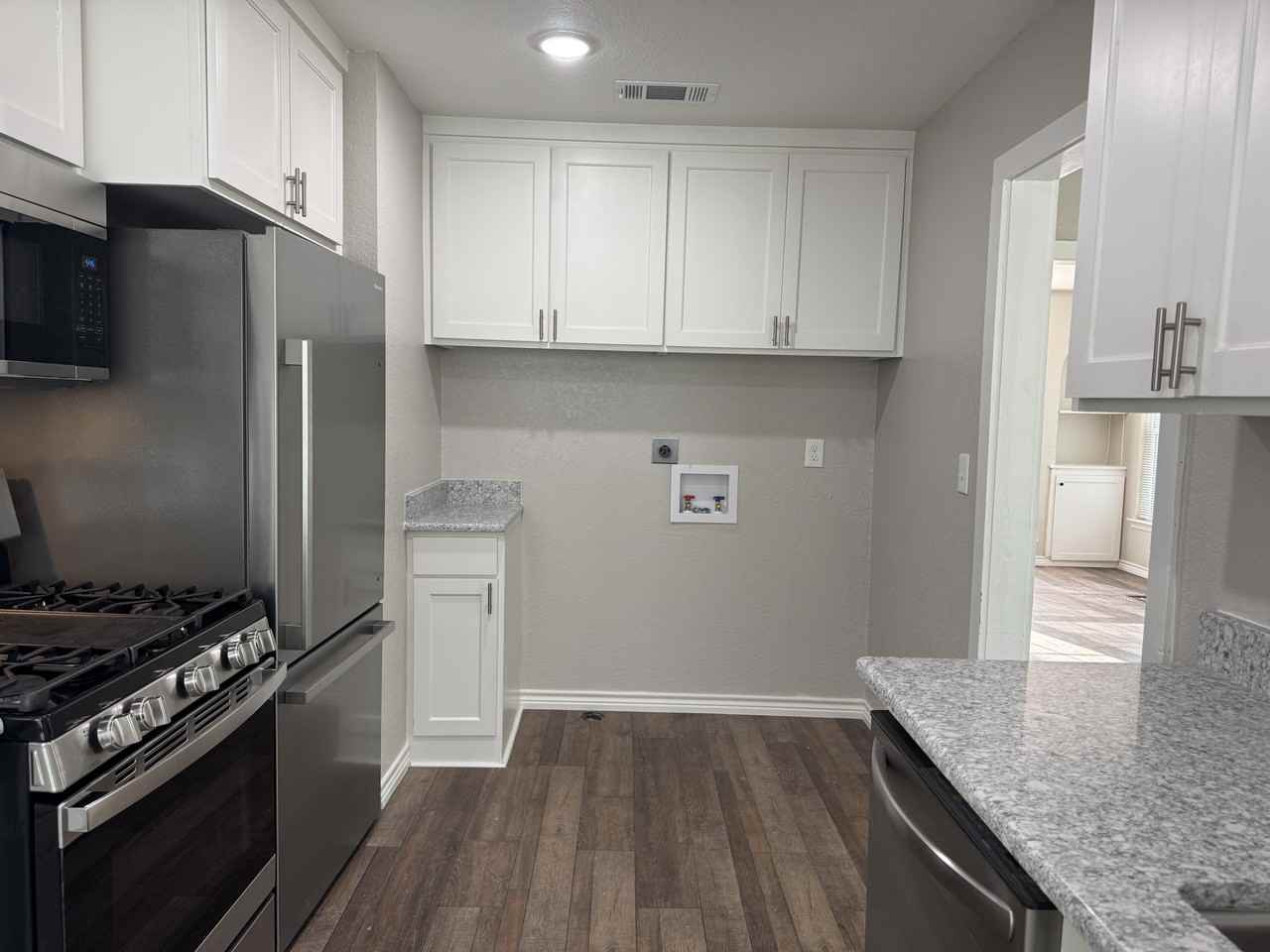 616 N Pacific St #NA - Photo 4 of 9