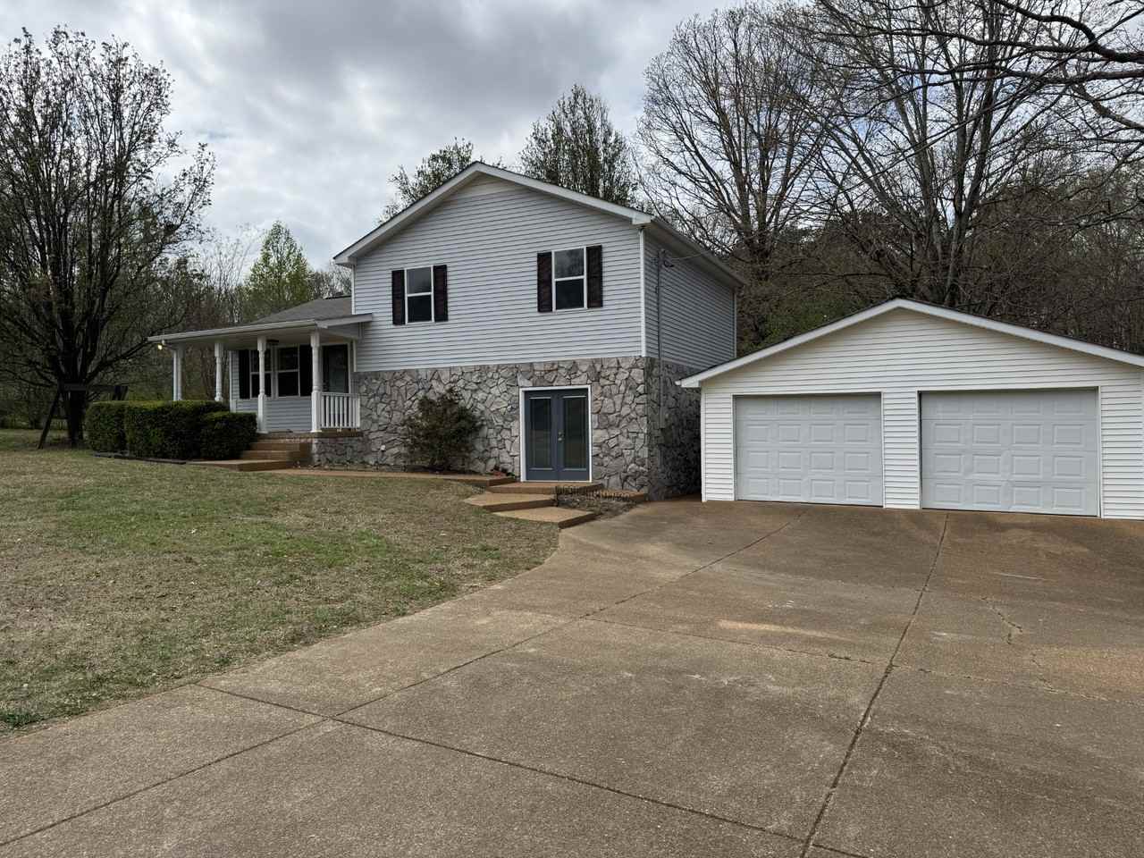 10125 N Twin Springs Rd #NA - Photo 2 of 28