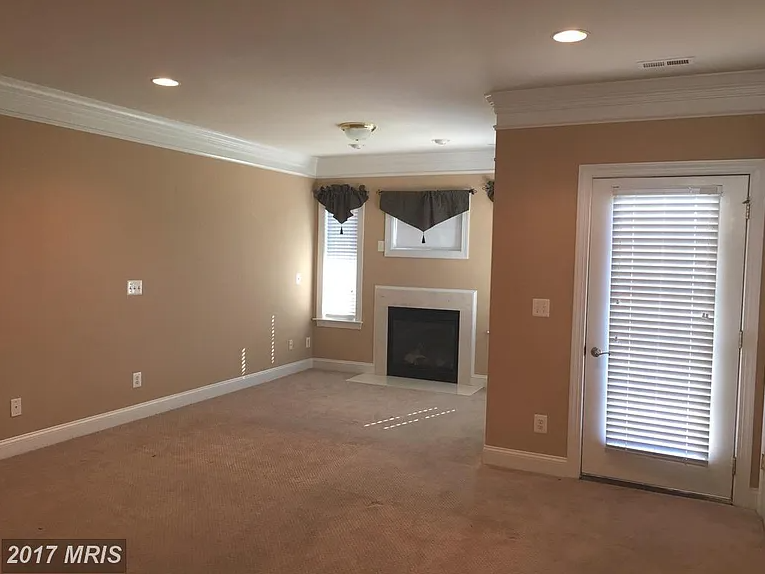 200 Cross Keys Pl #200 - Photo 4 of 20