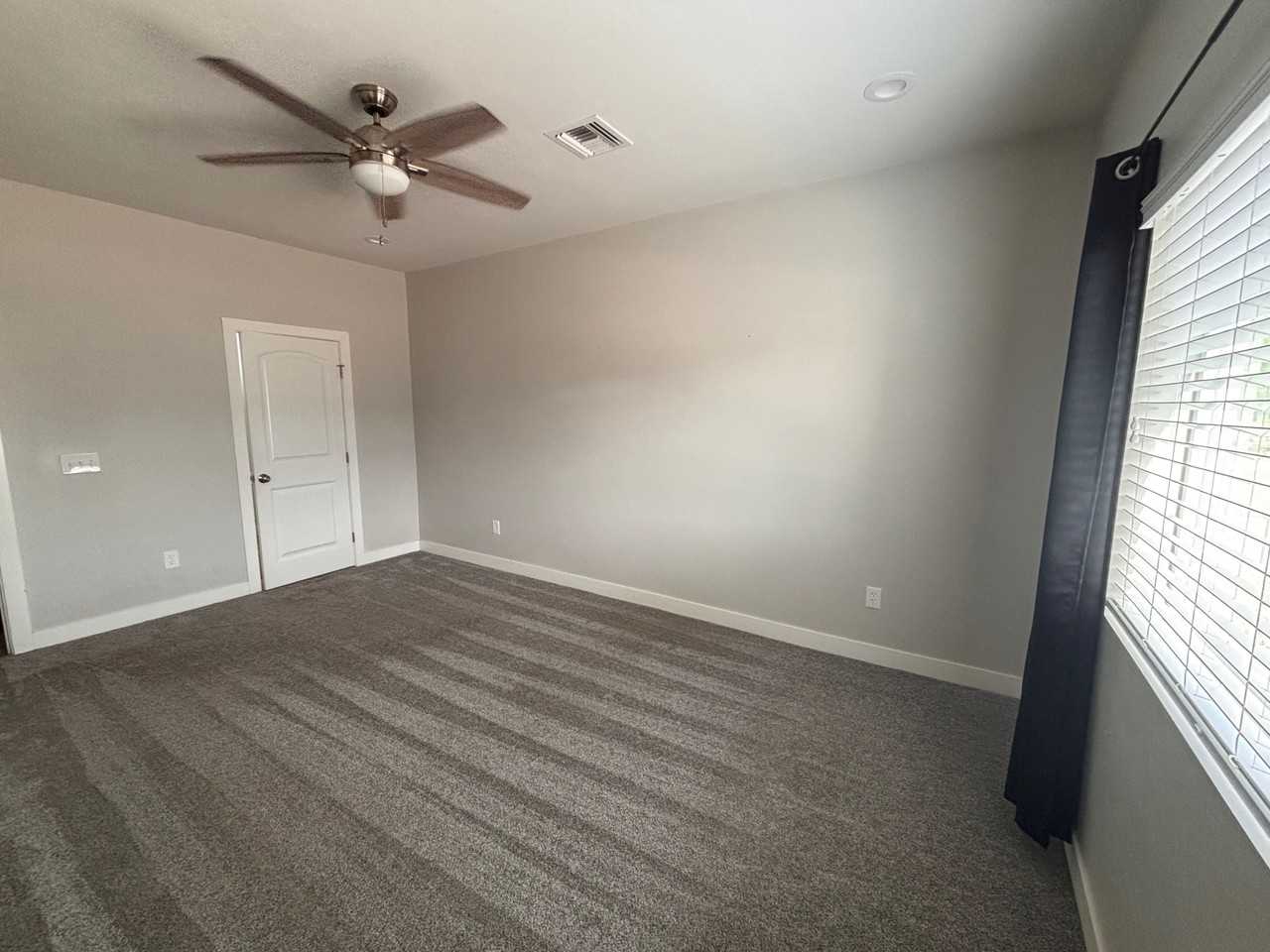 526 Heritage Cir #NA - Photo 6 of 19