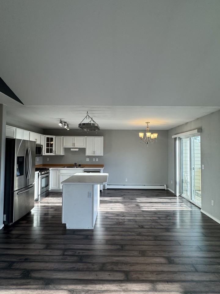 1674 Woodroe Ln #14 - Photo 2 of 18