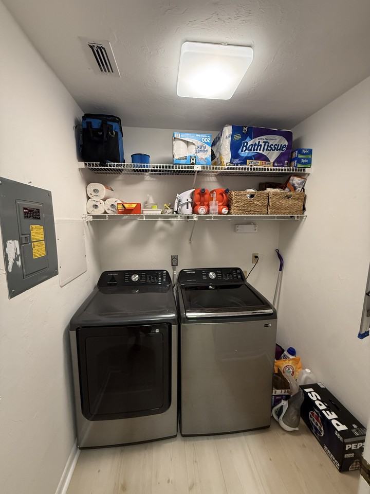 3811 Sw 28th Ter #3811 - Photo 3 of 19