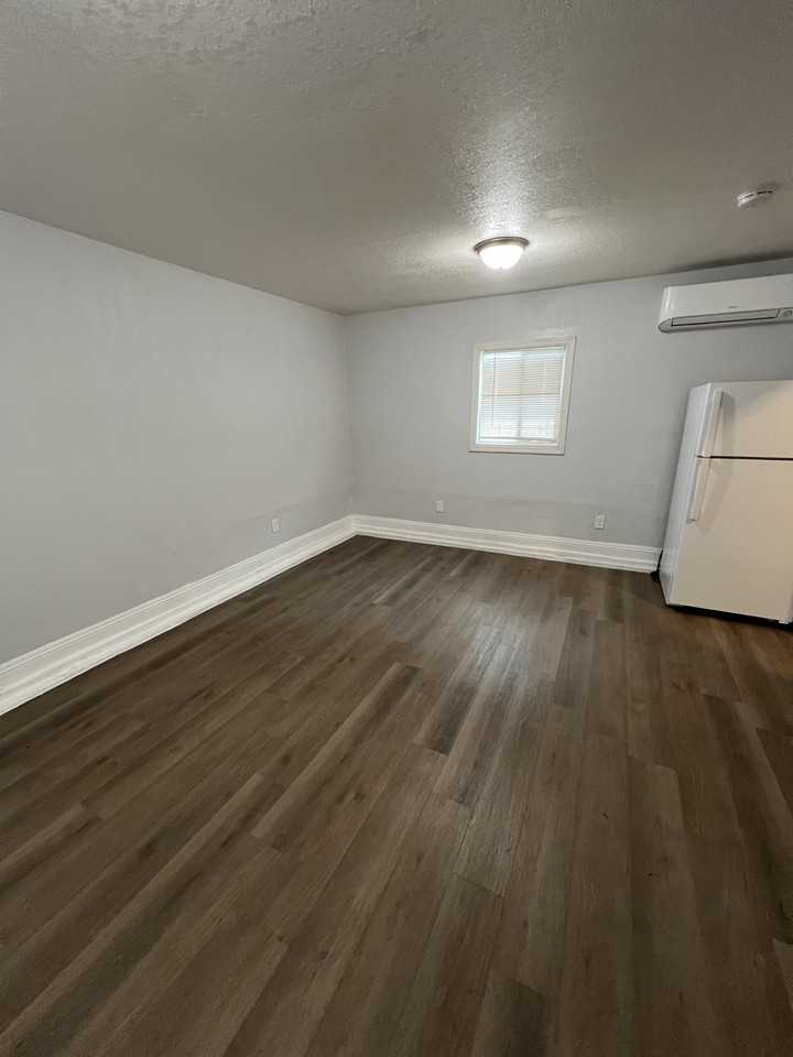 15464 Pomona Rincon Rd #NA - Photo 4 of 13