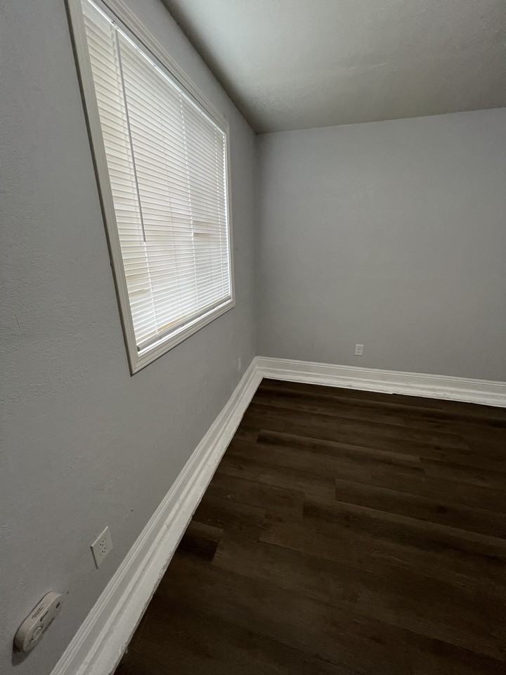 15464 Pomona Rincon Rd #NA - Photo 5 of 13