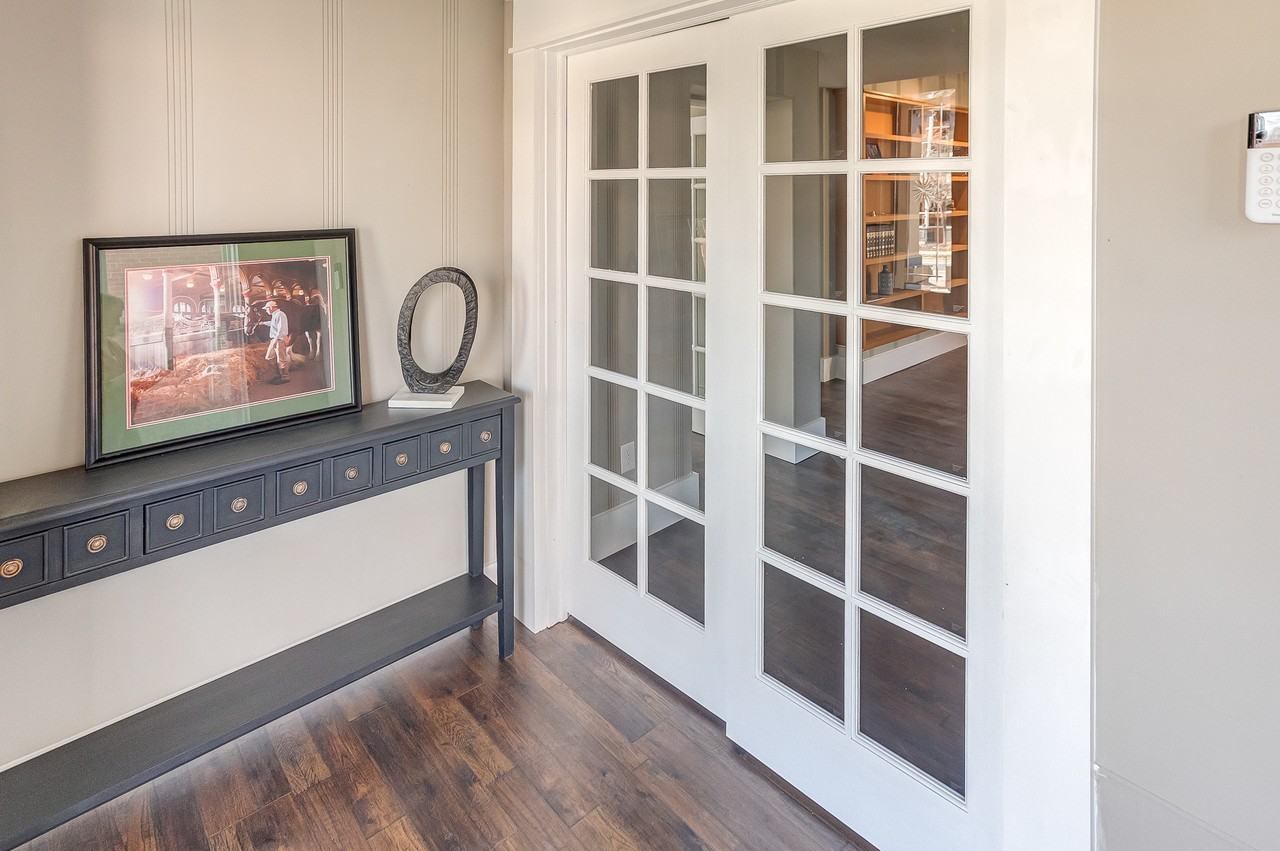 205 S Illinois St #NA - Photo 2 of 22