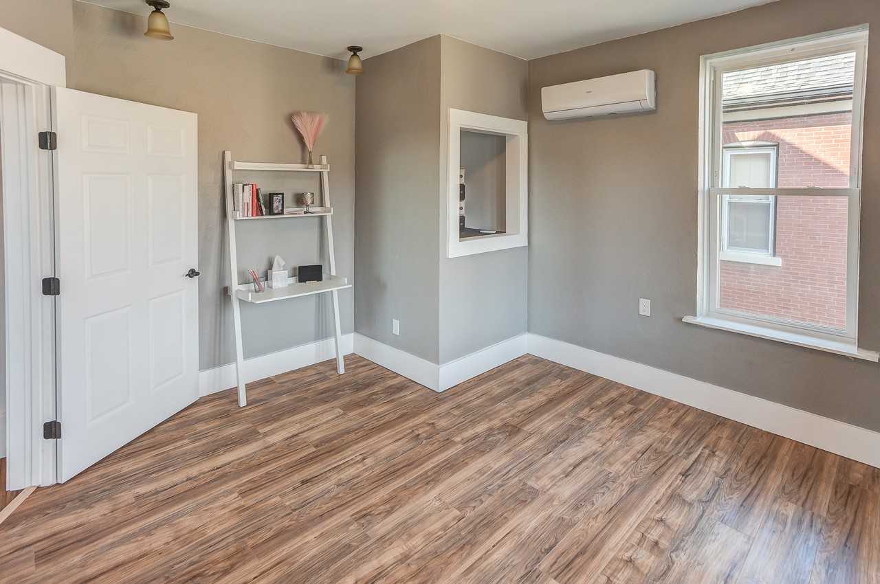 205 S Illinois St #NA - Photo 3 of 22