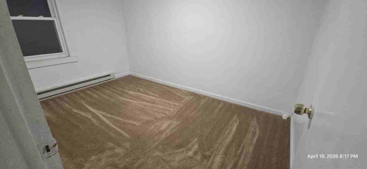 507 E State St #2ndFL - Photo 3 of 6