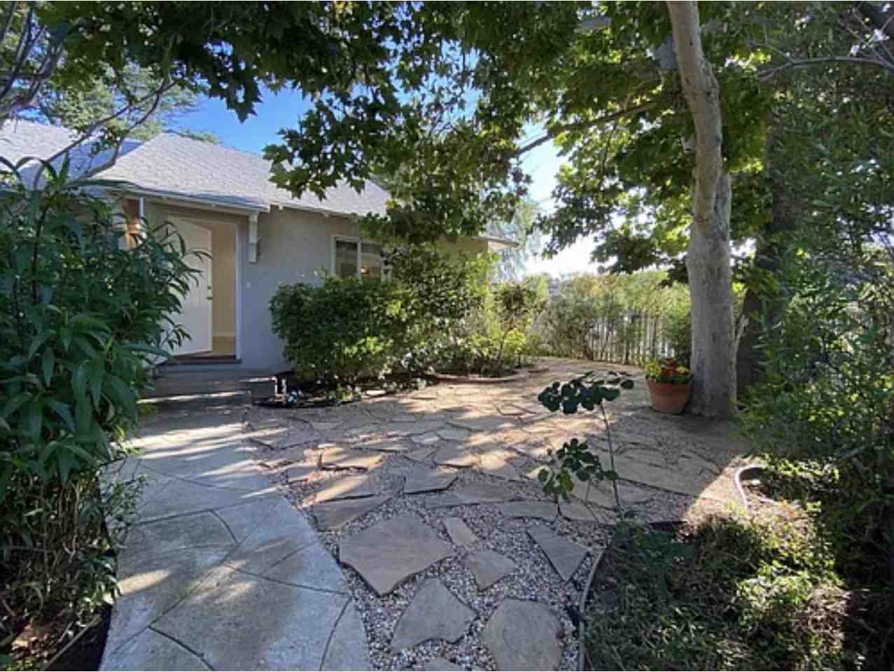 14870 Albers St #NA - Photo 2 of 13