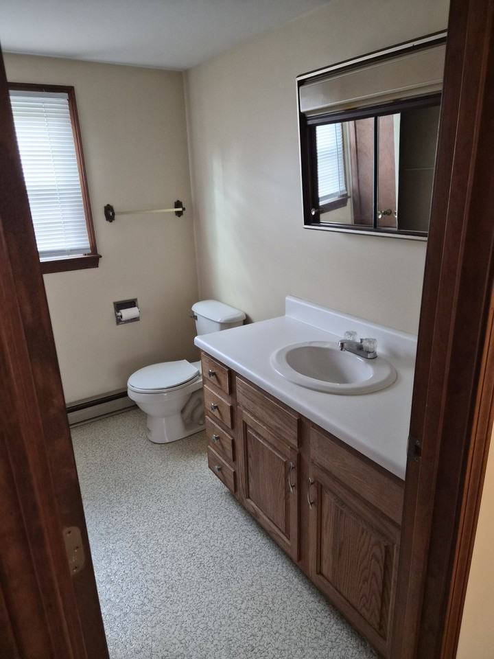 212 W Main St #NA - Photo 3 of 6