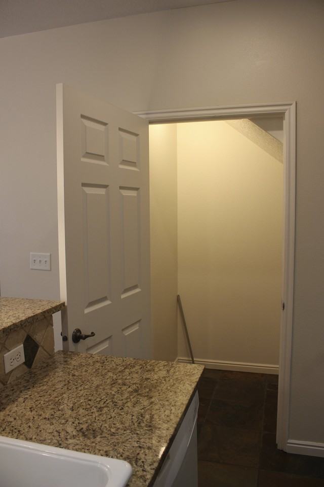 1145 Canyon Meadow Dr #10 - Photo 7 of 31