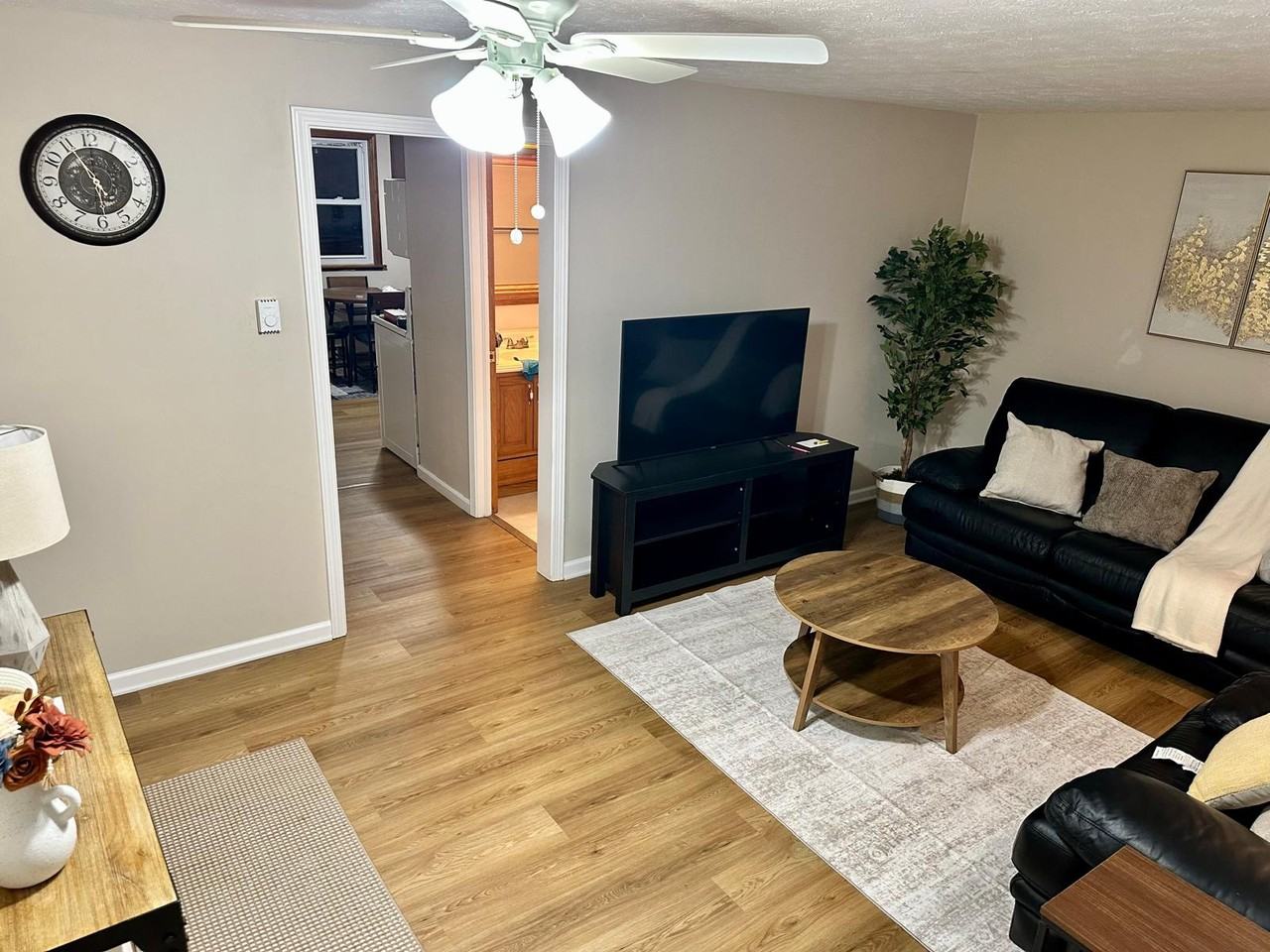 177 25th St Se #NA - Photo 5 of 10