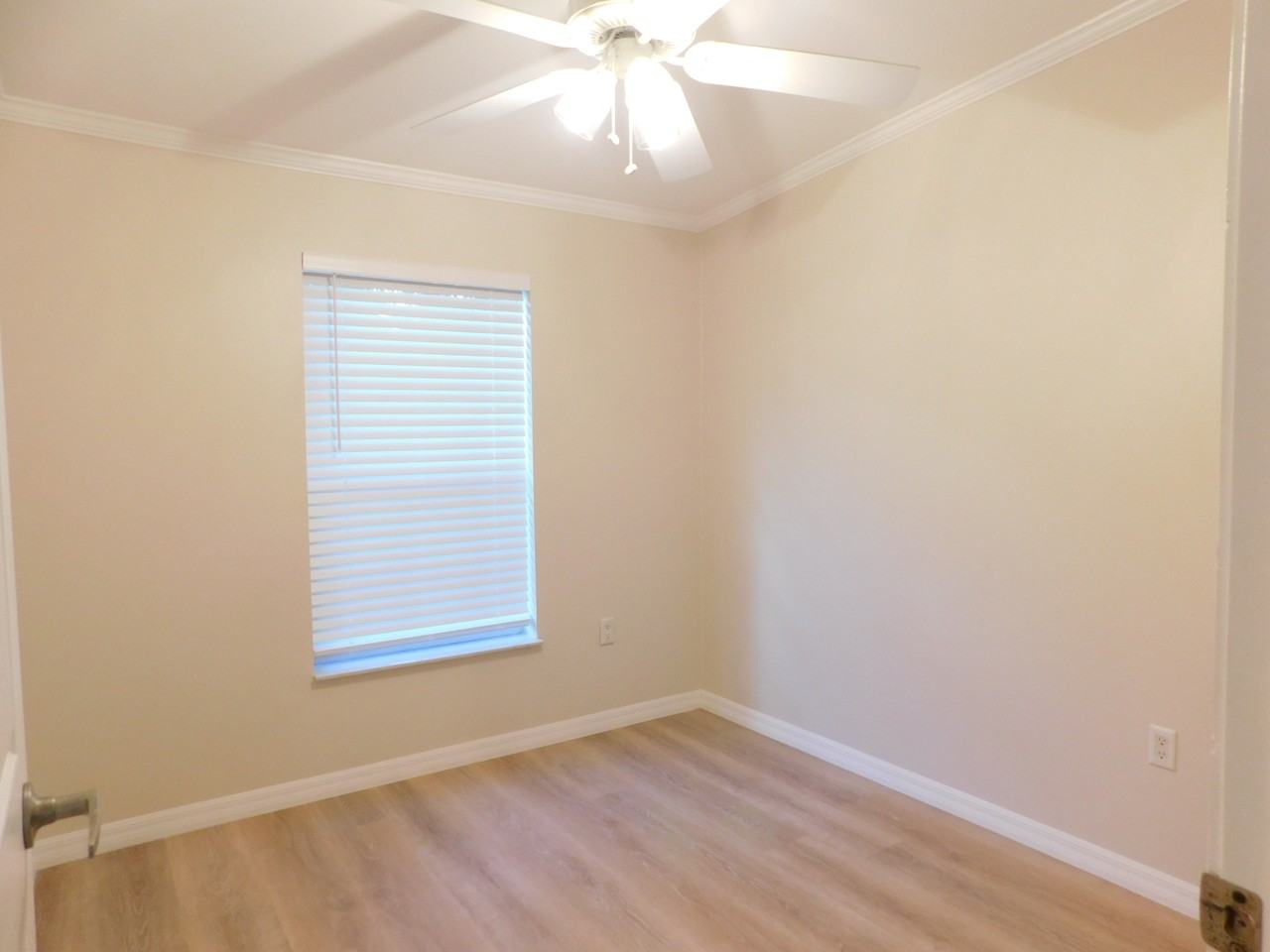 200 Columbia Dr #NA - Photo 2 of 14