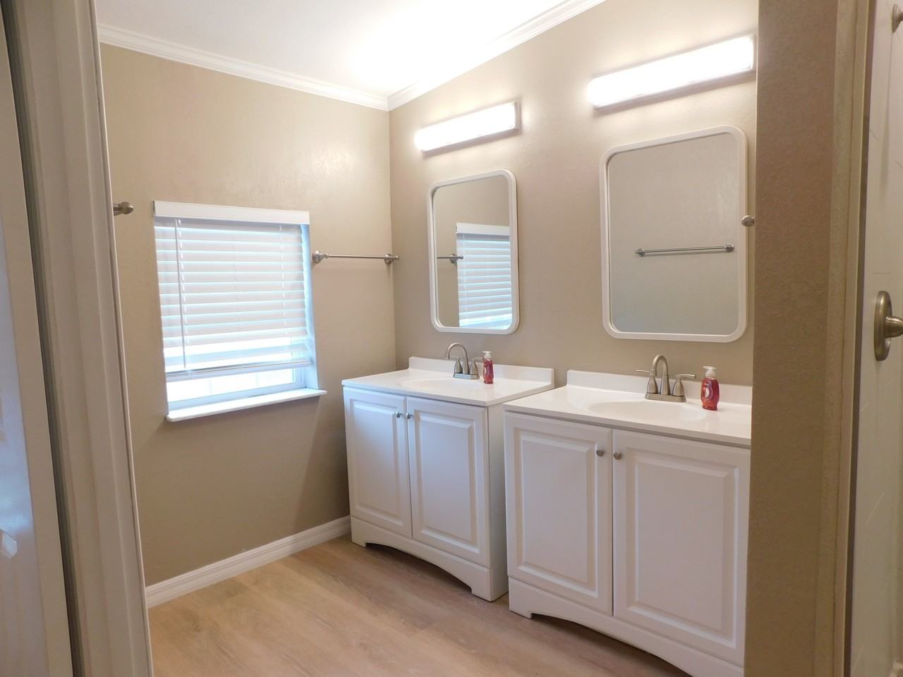 200 Columbia Dr #NA - Photo 4 of 14