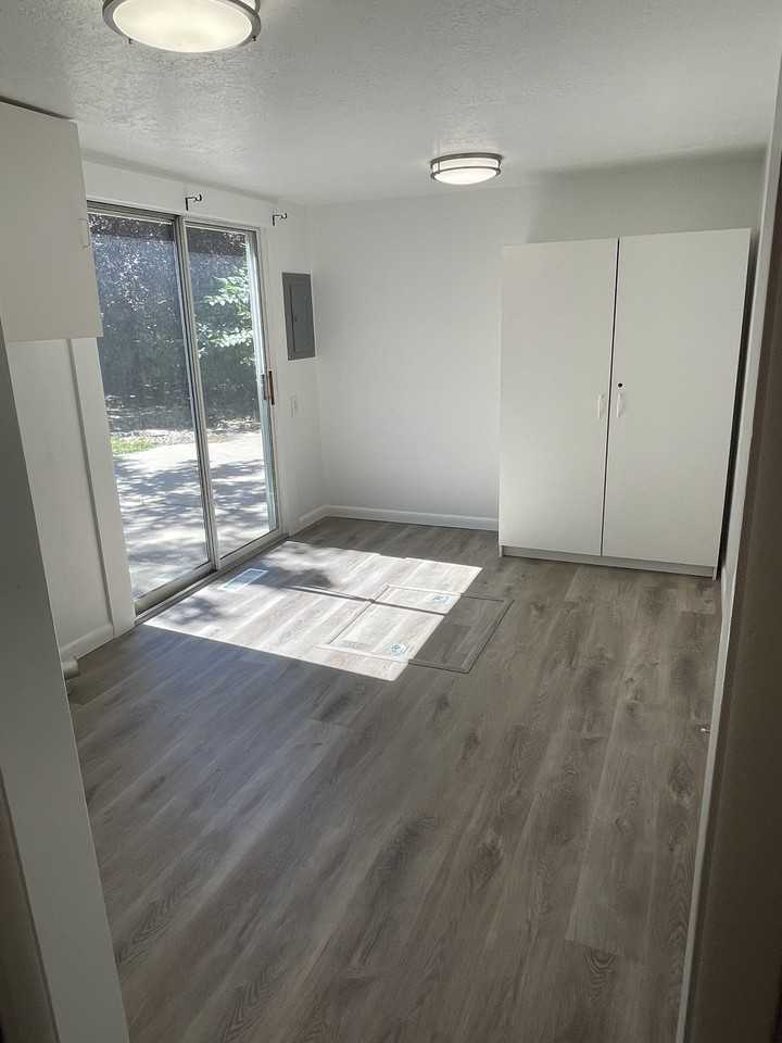 6915 S Brookhill Dr - Photo 5 of 22