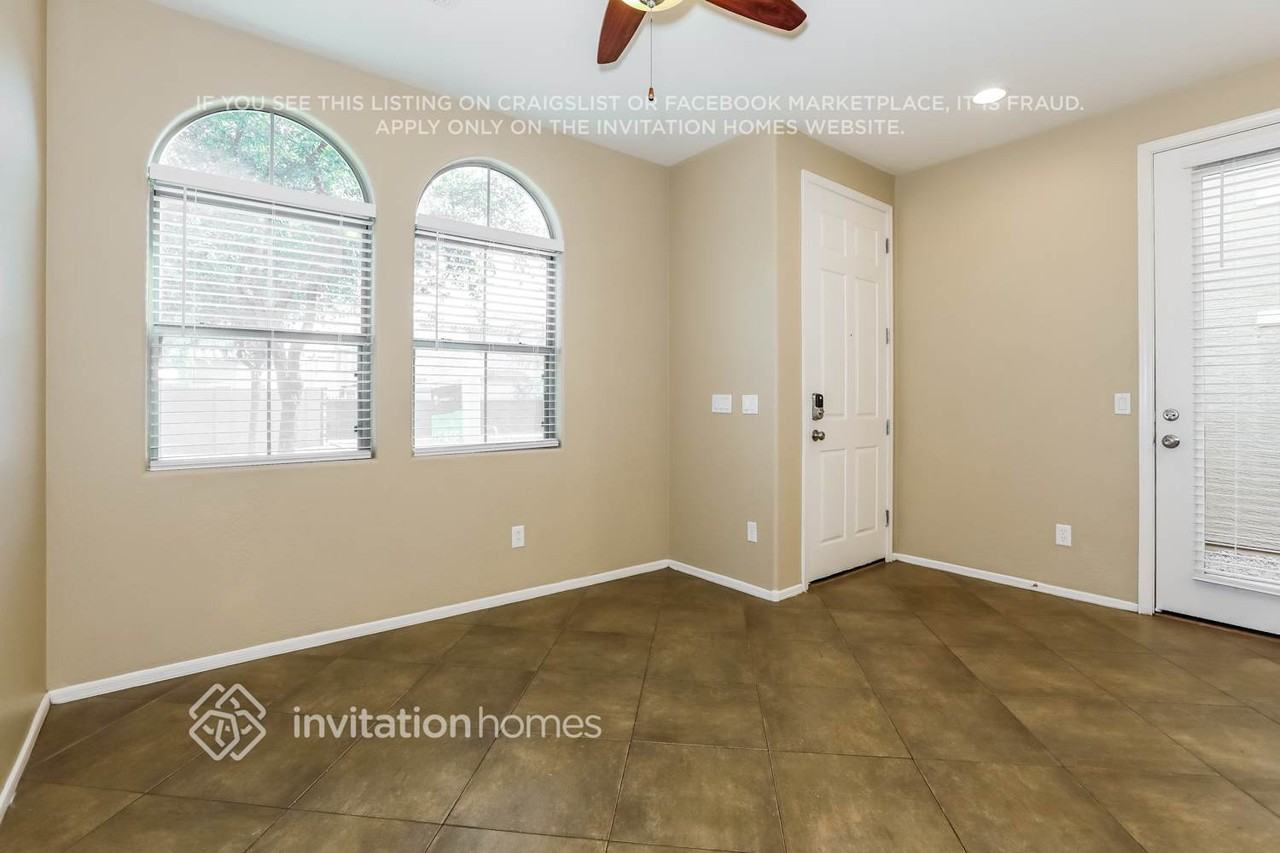 451 S Hawes Rd #13 - Photo 4 of 18