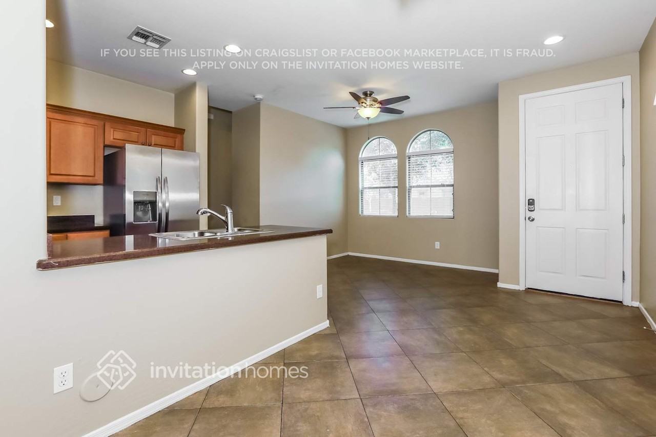 451 S Hawes Rd #13 - Photo 7 of 18