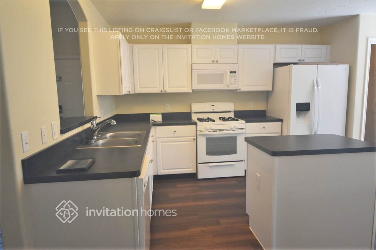 8567 Chaletford Dr - Photo 5 of 13