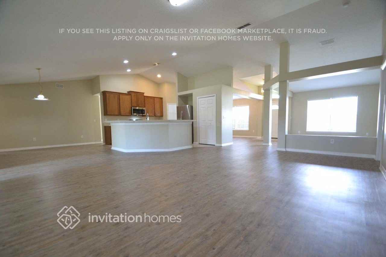 20216 Marlin St - Photo 6 of 13