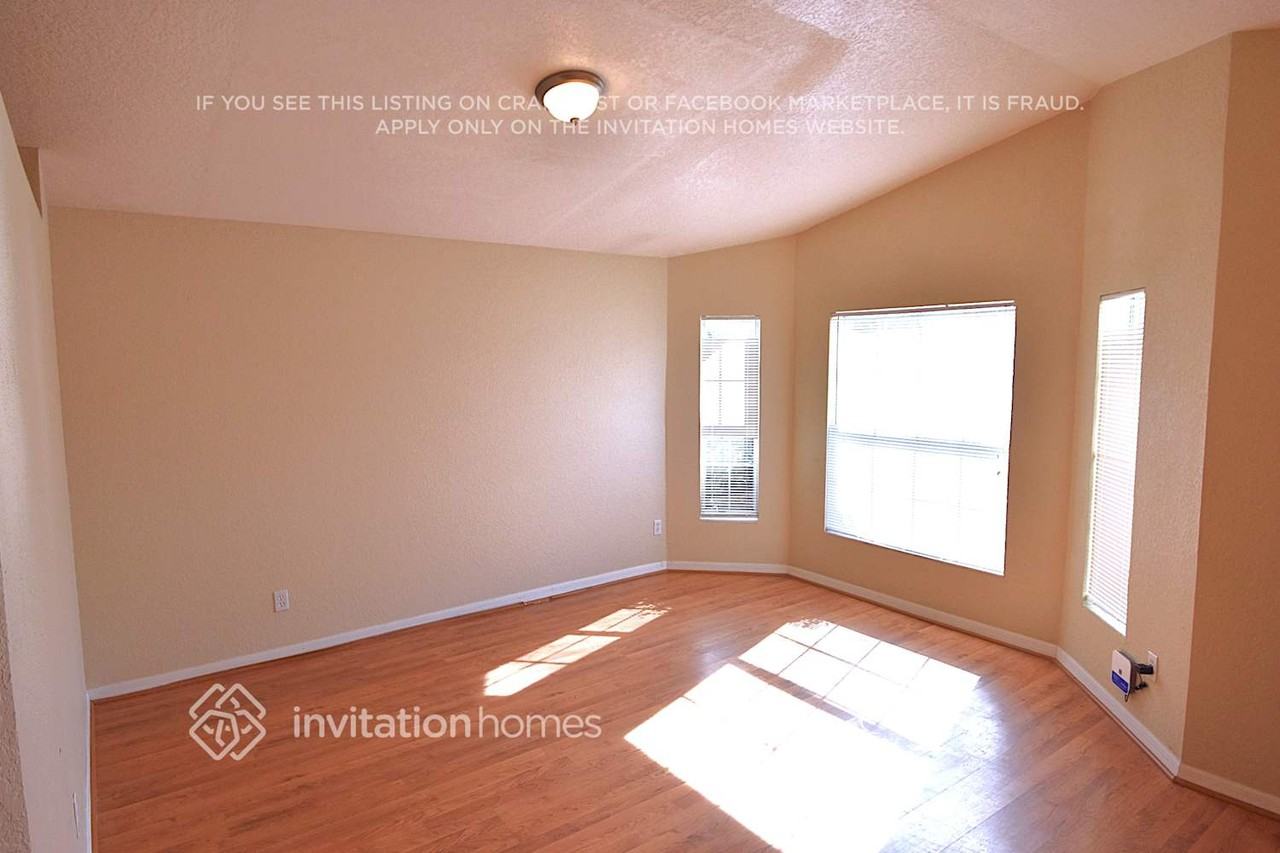 277 Boca Ciega Rd - Photo 2 of 8