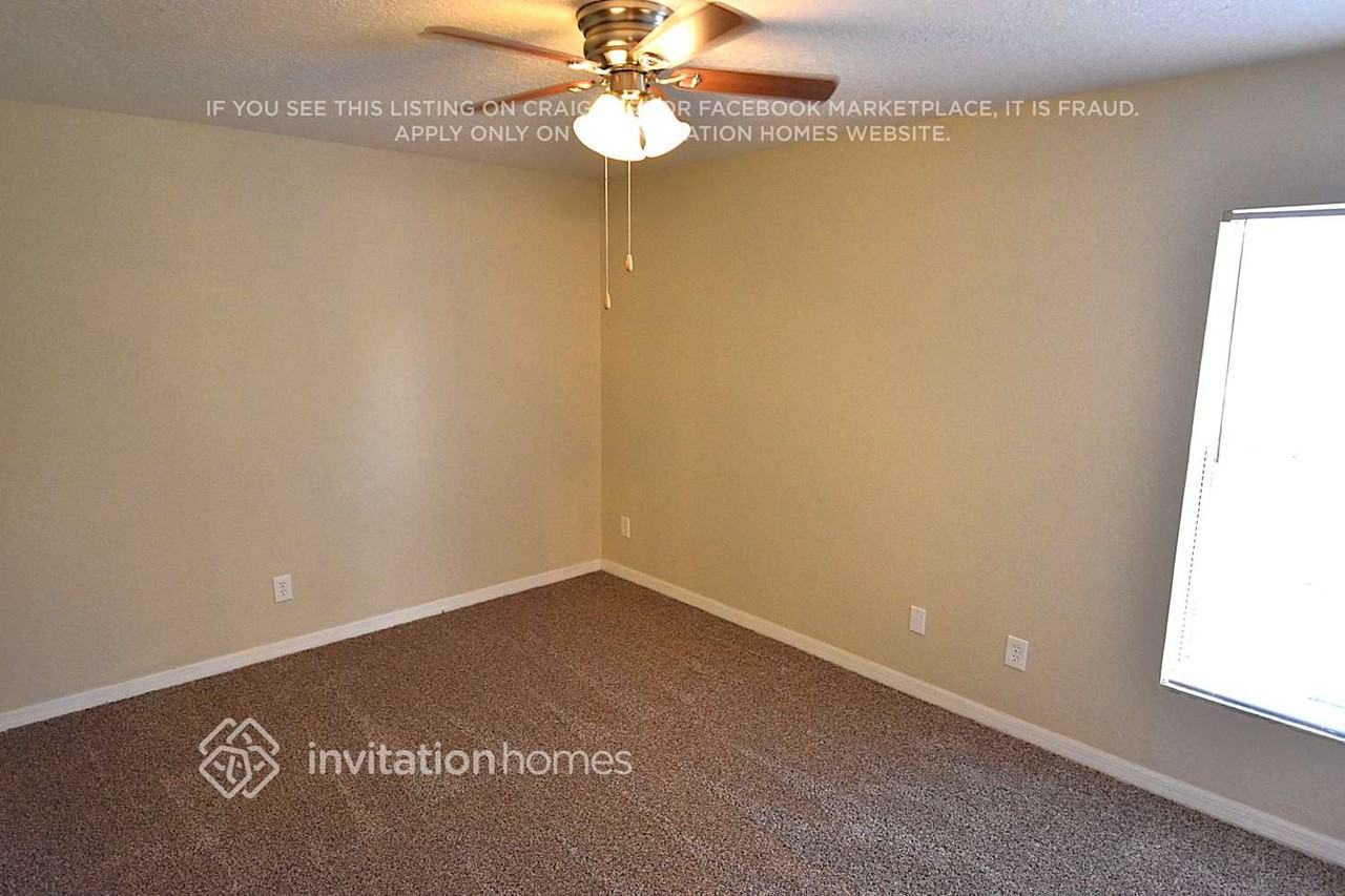 277 Boca Ciega Rd - Photo 5 of 8