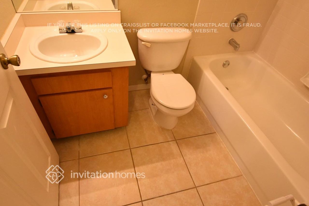 277 Boca Ciega Rd - Photo 6 of 8