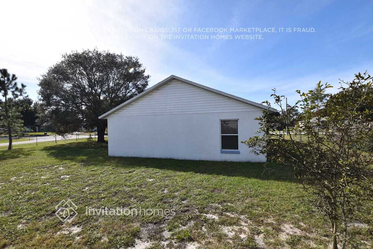 277 Boca Ciega Rd - Photo 7 of 8