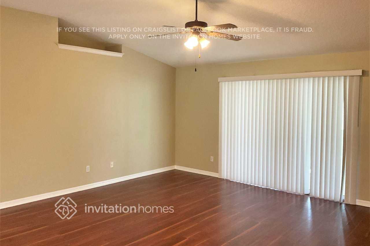 1670 S High St - Photo 2 of 13