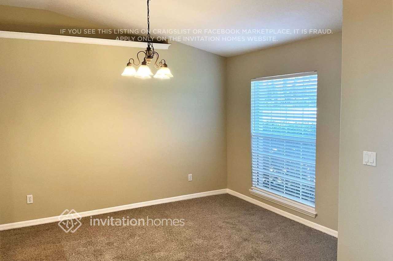 1670 S High St - Photo 6 of 13