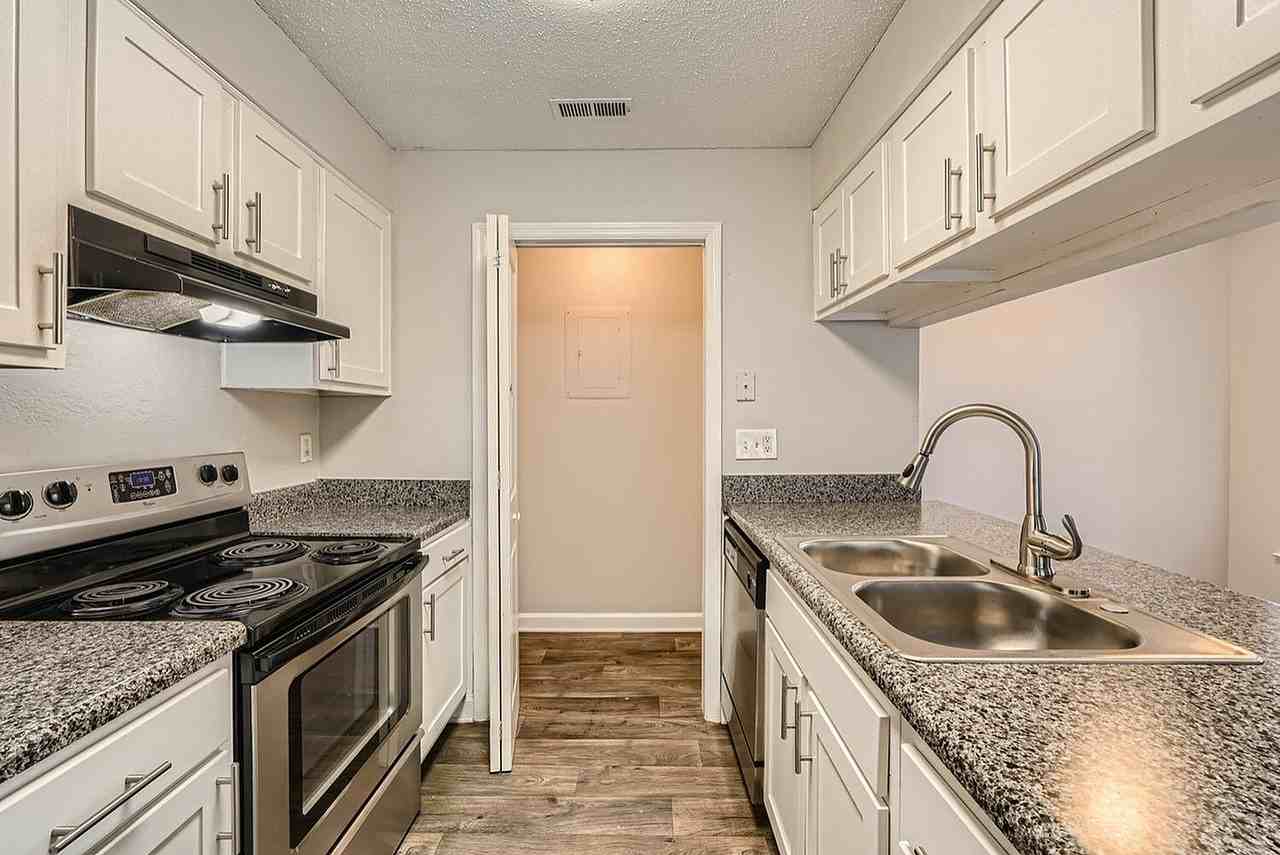 Rise Matthews Pointe - Photo 2 of 50
