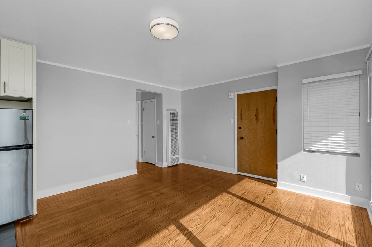 4475 23rd Street - Photo 4 of 33