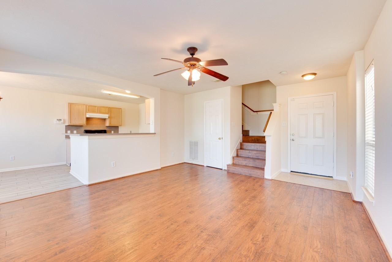 14034 Maximos Dr #1 - Photo 5 of 20