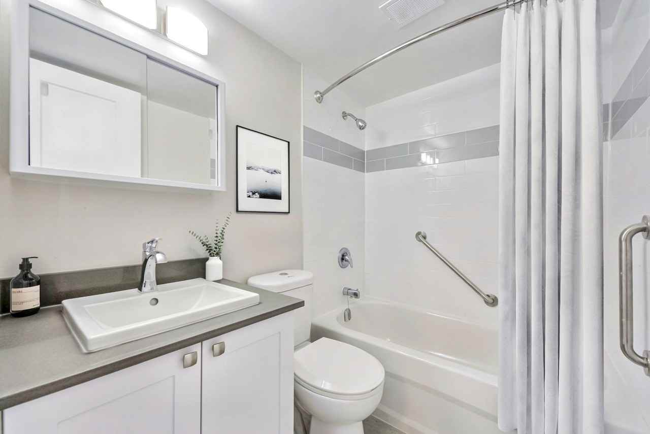 Caledon - Photo 4 of 12