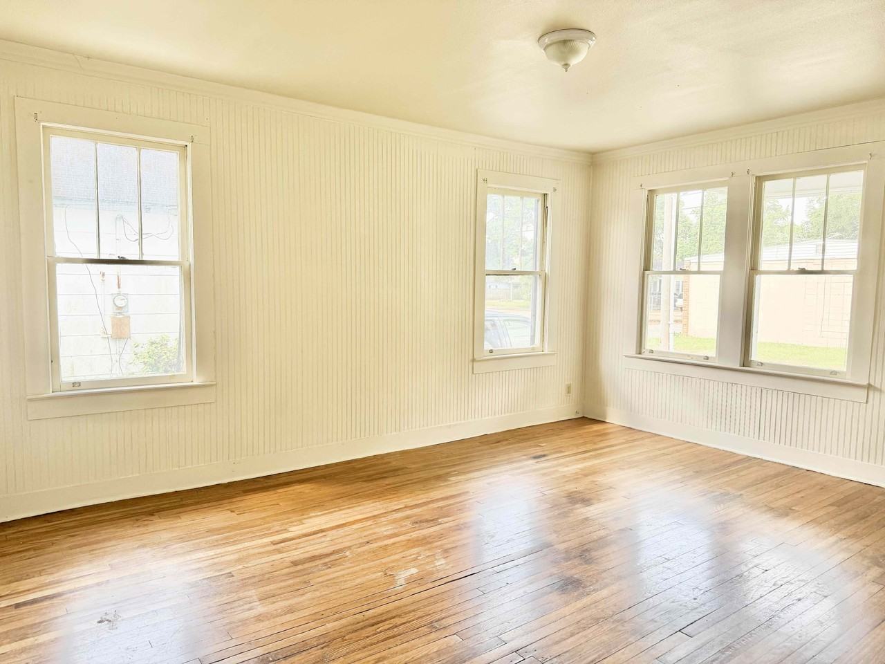 452 Bernardo St #1 - Photo 2 of 11