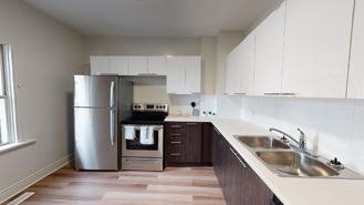 Gladstone & Bell - Photo 1 of 1