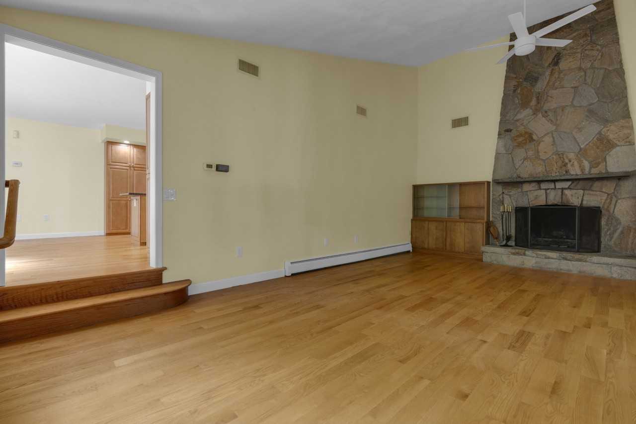 52 Rayburn Rd #1 - Photo 6 of 25
