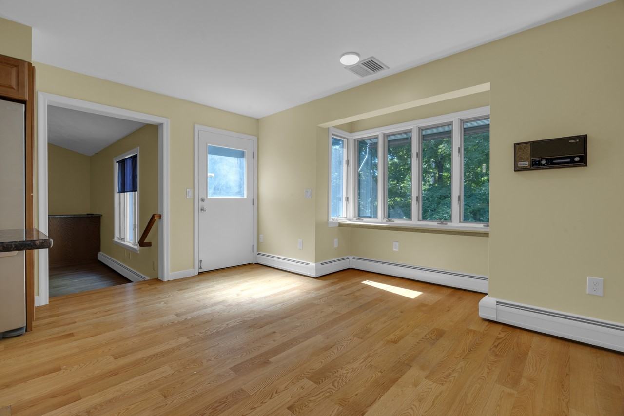 52 Rayburn Rd #1 - Photo 7 of 25