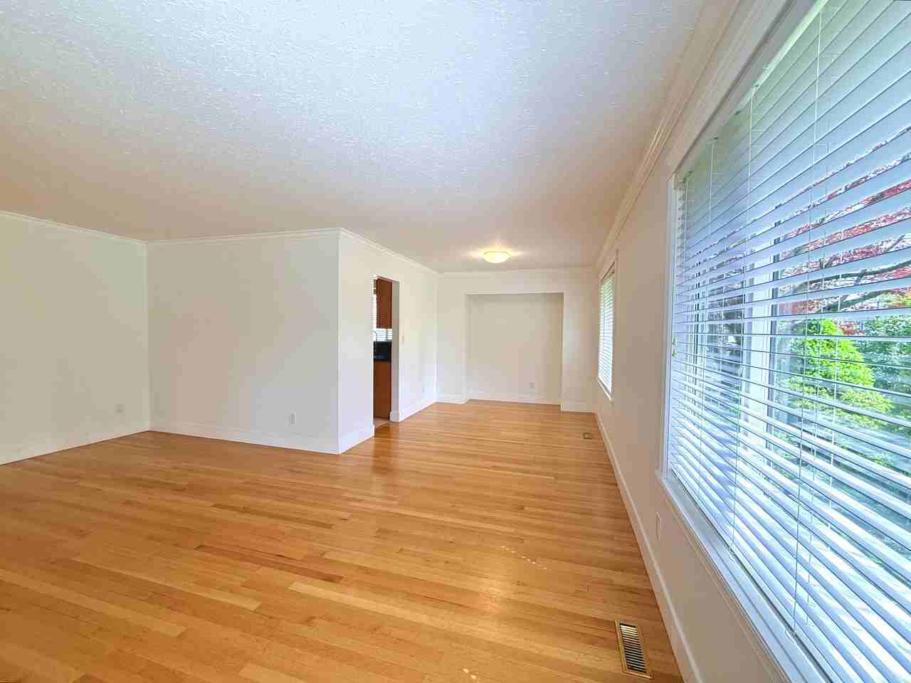 15457 Poplar Drive - Photo 4 of 25