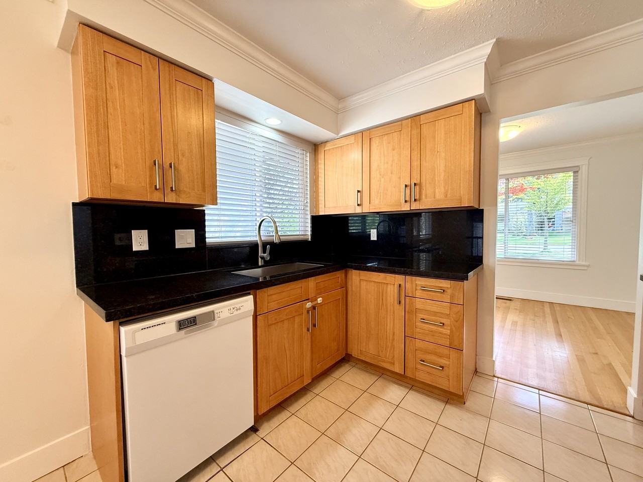 15457 Poplar Drive - Photo 6 of 25